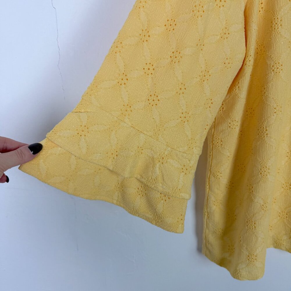 NWT Chico's Eyelet Scoop Neck Ruffle Sleeve Top 3/4 Lemon Chiffon Size XL NEW - Picture 2 of 9